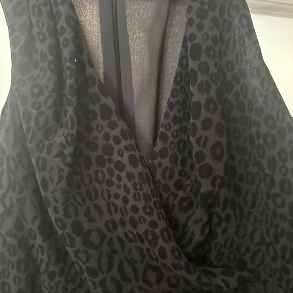 Muted leopard grey and black dress - Picture 3 of 5